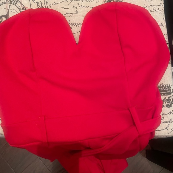 Brand new red jumpsuit ! - Picture 8 of 8